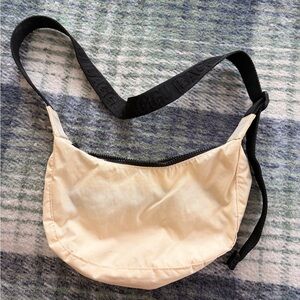 Canvas Crescent Shoulder Bag in Cream with Black Strap